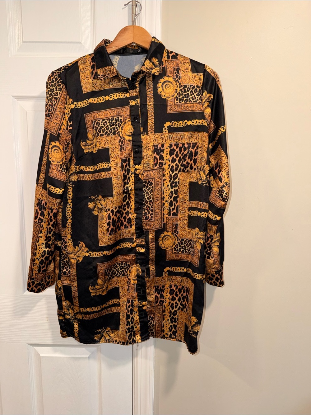 Oversized Black & Gold Patterned Long-Sleeve Shirt